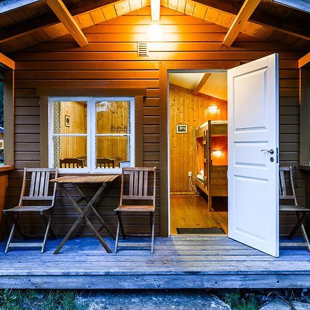Korsbakken Camping Isfjorden Exterior photo