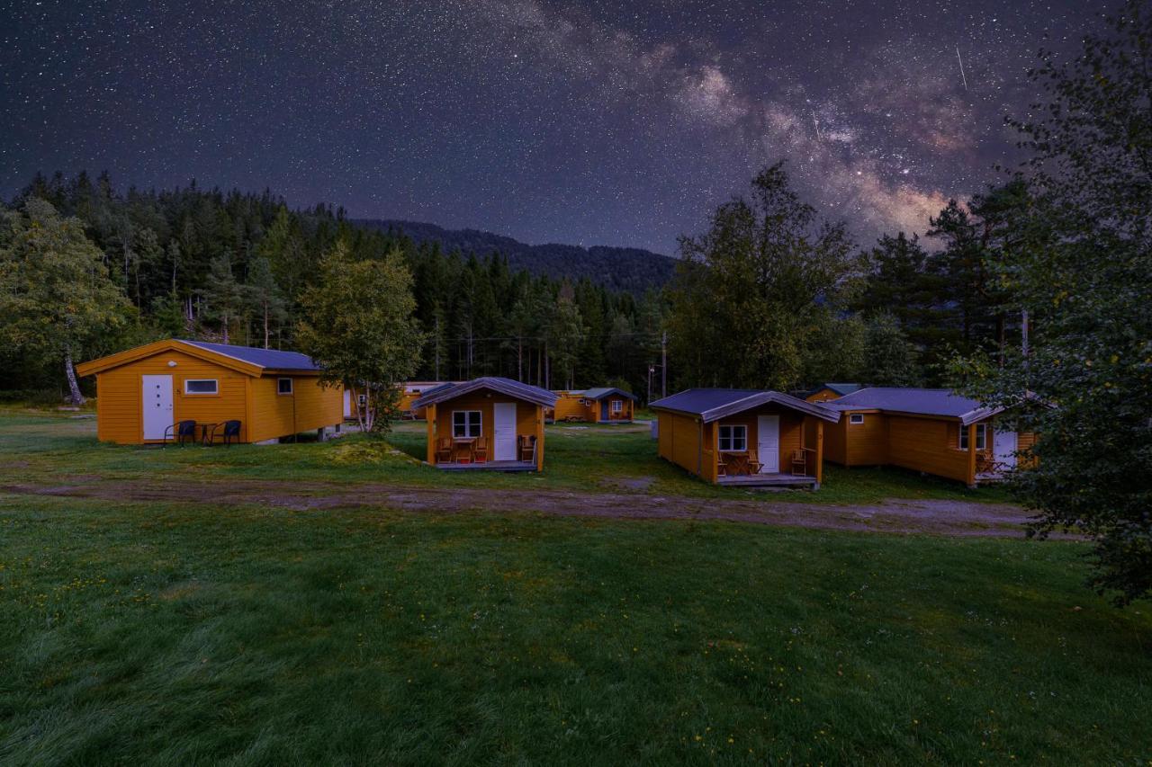 Korsbakken Camping Isfjorden Exterior photo
