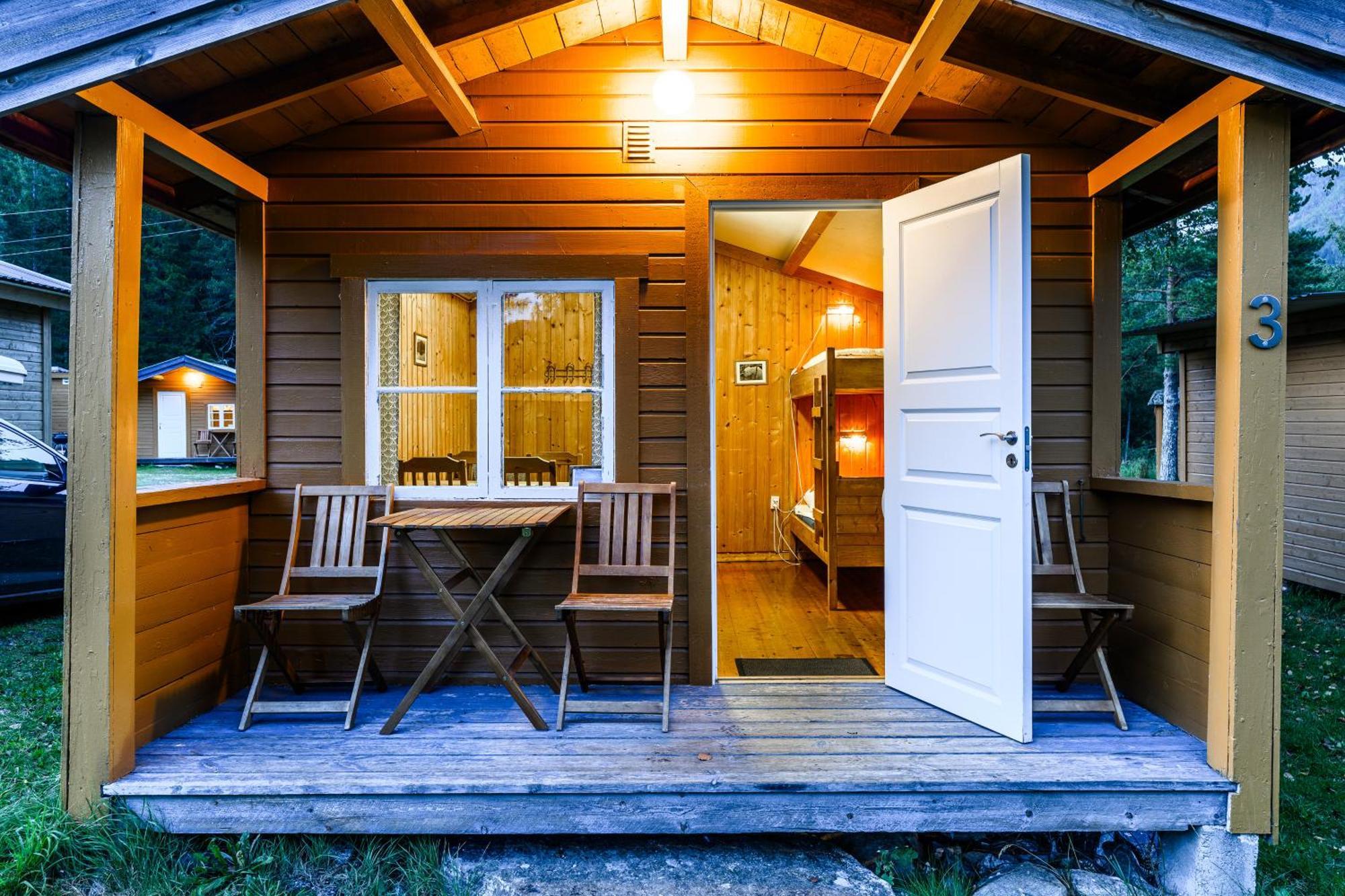 Korsbakken Camping Isfjorden Exterior photo