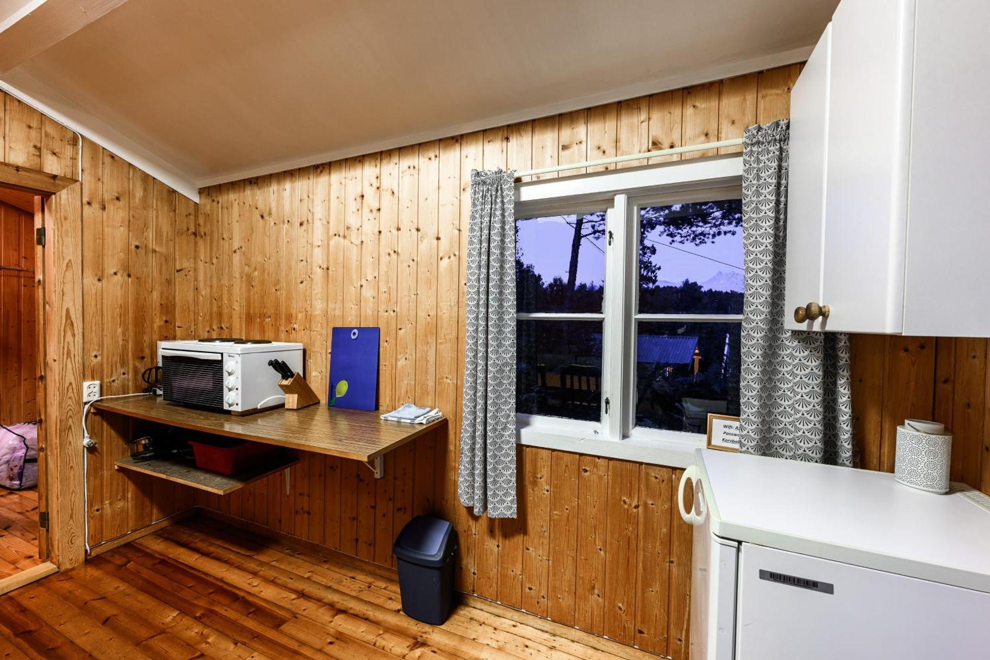 Korsbakken Camping Isfjorden Room photo